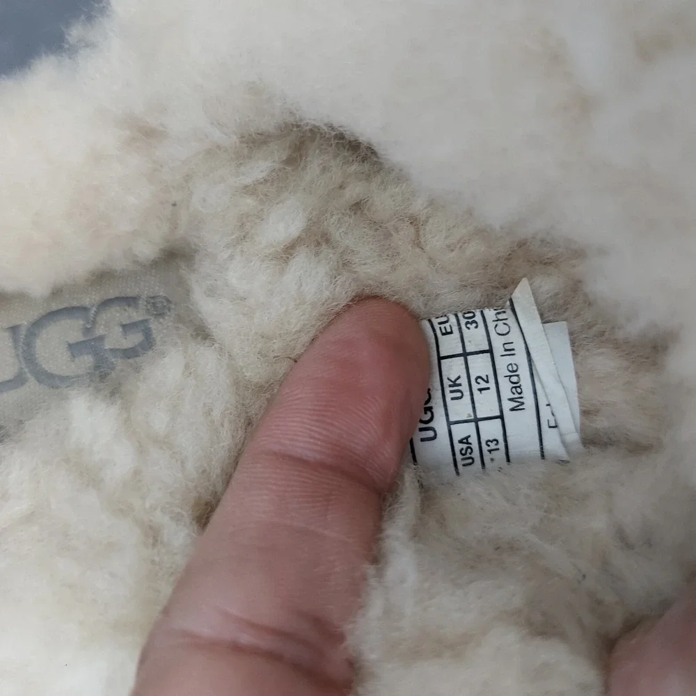 UGG Kids Slippers Size 13 Grey Minimalist Cable Knit Shearling Coquette Shoes